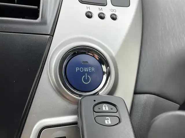 トヨタ プリウス α G 宮城県 2012(平24)年 9.5万km ブラック ALPINE製HDDナビ〈VIE-X08VS〉/バックカメラ/クルーズコントロール/純正HIDヘッドライト/純正フォグランプ/レザーステアリング/純正16インチAW〈ホイールキャップ付〉/スマートキー