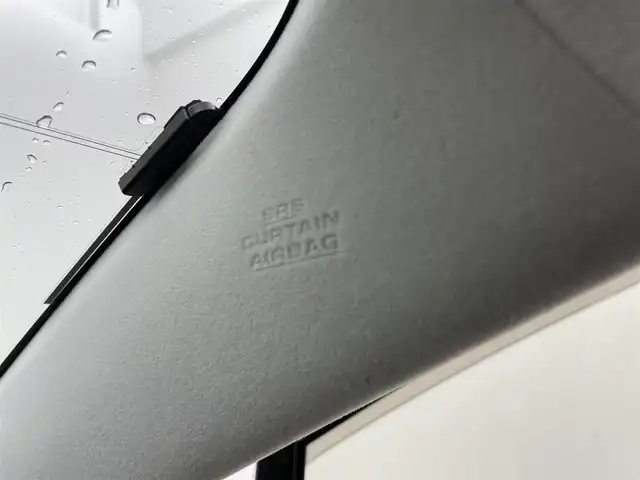 トヨタ プリウス α G 宮城県 2012(平24)年 9.5万km ブラック ALPINE製HDDナビ〈VIE-X08VS〉/バックカメラ/クルーズコントロール/純正HIDヘッドライト/純正フォグランプ/レザーステアリング/純正16インチAW〈ホイールキャップ付〉/スマートキー