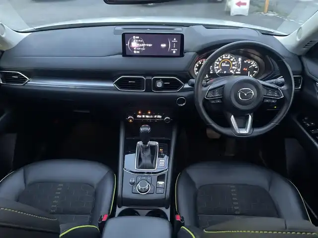 マツダ ＣＸ－５ 20S フィールドジャーニー 群馬県 2023(令5)年 3.1万km ロジウムホワイトプレミアムメタリック 純正メーカーナビTV、Bluetooth、AppleCarPlay、AndroidAuto/ワンオーナー/衝突軽減/レーンキープアシスト/ブラインドスポットモニター/コーナーセンサー/レーダークルーズコントロール/バック、サイド、フロント、全方位カメラ/アイドリングストップ/サイドエアバッグ/LEDヘッドライト/パワーシート/シートヒーター/シートメモリー/パワーバックドア/ステアリングヒーター/ETC/革巻きステアリング/電動格納ミラー/ウィンカーミラー/パドルシフト/ハーフレザーシート/純正アルミホイール/純正フロアマット/スペアキー