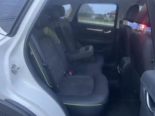 マツダ ＣＸ－５ 20S フィールドジャーニー 群馬県 2023(令5)年 3.1万km ロジウムホワイトプレミアムメタリック 純正メーカーナビTV、Bluetooth、AppleCarPlay、AndroidAuto/ワンオーナー/衝突軽減/レーンキープアシスト/ブラインドスポットモニター/コーナーセンサー/レーダークルーズコントロール/バック、サイド、フロント、全方位カメラ/アイドリングストップ/サイドエアバッグ/LEDヘッドライト/パワーシート/シートヒーター/シートメモリー/パワーバックドア/ステアリングヒーター/ETC/革巻きステアリング/電動格納ミラー/ウィンカーミラー/パドルシフト/ハーフレザーシート/純正アルミホイール/純正フロアマット/スペアキー