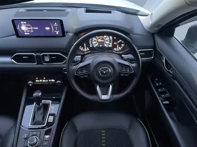 マツダ ＣＸ－５ 20S フィールドジャーニー 群馬県 2023(令5)年 3.1万km ロジウムホワイトプレミアムメタリック 純正メーカーナビTV、Bluetooth、AppleCarPlay、AndroidAuto/ワンオーナー/衝突軽減/レーンキープアシスト/ブラインドスポットモニター/コーナーセンサー/レーダークルーズコントロール/バック、サイド、フロント、全方位カメラ/アイドリングストップ/サイドエアバッグ/LEDヘッドライト/パワーシート/シートヒーター/シートメモリー/パワーバックドア/ステアリングヒーター/ETC/革巻きステアリング/電動格納ミラー/ウィンカーミラー/パドルシフト/ハーフレザーシート/純正アルミホイール/純正フロアマット/スペアキー