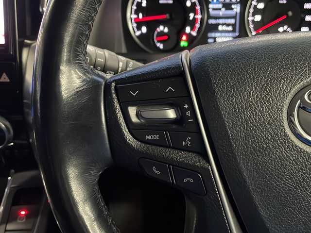 トヨタ アルファード S Cパッケージ 愛知県 2017(平29)年 10.8万km ブラック /禁煙//ALPINE11型ナビ//ALPINEフリップダウンモニター//フルセグ//CD/DVD/SD/USB/BT/AUX/HDMI/AM/FM//バックカメラ//ビルトインETC//デジタルルームミラー/ドライブレコーダー機能付き//AC100V//ハーフレザー//メモリ付きパワーシート//両側パワースライドドア//パワーバックドア//ウッドコンビステアリング//ステアリングスイッチ//ステアリングヒーター//MTモード付AT//LEDオートライト//フォグランプ//クルーズコントロール//クリアランスソナー//ECOモード//nanoe//オートリトラウィンカーミラー//電子パーキング//オートブレーキホールド//スマートキー//プッシュスタート//純正フロアマット//純正ドアバイザー//保証書//取説//記録簿//スペアキー