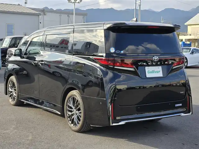 トヨタ ヴェルファイア ハイブリット Z プレミア 鹿児島県 2023(令5)年 3.5万km ブラック デジタルインナーミラー　/後席フリップダウンモニター　/ＨＤＭＩ入力端子　/トヨタセーフティセンス　/トヨタチームメイト　/ＴＶキャンセラー　/ブラウンレザーシート　/ヘッドアップディスプレイ　/ビルトインＥＴＣ２．０/全席シートヒーター/全席ベンチレーション/全席パワーシート/ステアリングヒーター/パーキングアシスト/パノラミックビューモニター/両側パワースライドドア/左右独立ムーンルーフ/前後ドライブレコーダー/レーダークルーズコントロール/ＭＴモード付きＡＴ/パドルシフト/純正アルミホイール(19インチ)/ワイヤレス充電/リヤフィルム施工/コーティング施工証明書付き/前後コーナーセンサー/プッシュスタート/スマートキー/エアバック(W+サイド)