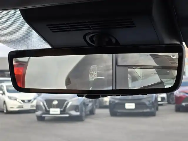 トヨタ ヴェルファイア ハイブリット Z プレミア 鹿児島県 2023(令5)年 3.5万km ブラック デジタルインナーミラー　/後席フリップダウンモニター　/ＨＤＭＩ入力端子　/トヨタセーフティセンス　/トヨタチームメイト　/ＴＶキャンセラー　/ブラウンレザーシート　/ヘッドアップディスプレイ　/ビルトインＥＴＣ２．０/全席シートヒーター/全席ベンチレーション/全席パワーシート/ステアリングヒーター/パーキングアシスト/パノラミックビューモニター/両側パワースライドドア/左右独立ムーンルーフ/前後ドライブレコーダー/レーダークルーズコントロール/ＭＴモード付きＡＴ/パドルシフト/純正アルミホイール(19インチ)/ワイヤレス充電/リヤフィルム施工/コーティング施工証明書付き/前後コーナーセンサー/プッシュスタート/スマートキー/エアバック(W+サイド)