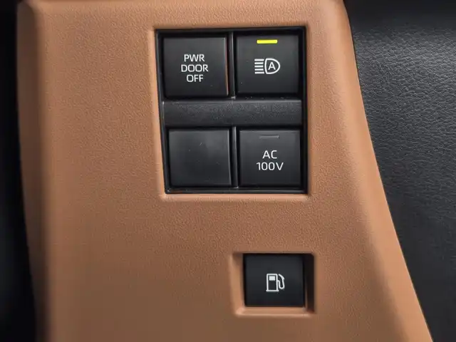 トヨタ ヴェルファイア ハイブリット Z プレミア 鹿児島県 2023(令5)年 3.5万km ブラック デジタルインナーミラー　/後席フリップダウンモニター　/ＨＤＭＩ入力端子　/トヨタセーフティセンス　/トヨタチームメイト　/ＴＶキャンセラー　/ブラウンレザーシート　/ヘッドアップディスプレイ　/ビルトインＥＴＣ２．０/全席シートヒーター/全席ベンチレーション/全席パワーシート/ステアリングヒーター/パーキングアシスト/パノラミックビューモニター/両側パワースライドドア/左右独立ムーンルーフ/前後ドライブレコーダー/レーダークルーズコントロール/ＭＴモード付きＡＴ/パドルシフト/純正アルミホイール(19インチ)/ワイヤレス充電/リヤフィルム施工/コーティング施工証明書付き/前後コーナーセンサー/プッシュスタート/スマートキー/エアバック(W+サイド)