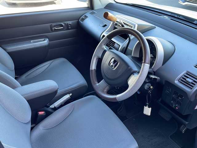 ホンダ ザッツ ターボ 長野県 2005(平17)年 6.9万km タフタホワイト 禁煙車/純正オーディオ【2WV0】/（ＣＤ／ＦＭ／ＡＭ）/ＥＴＣ/純正フロアマット/ＷＯＲＫ１５インチＡＷ/純正フロアマット/ドアバイザー/Ｗエアバック