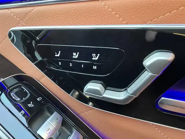 メルセデス・ベンツ Ｓ５００ 福岡県 2021(令3)年 6.1万km ハイテックシルバー 法人ワンオーナー/サンルーフ/レザーエクスクルーシブパッケージ/３Dディスプレイ(BT、フルセグTV、全方位カメラ)/クルーズコントロール/レーンキープアシスト/衝突被害軽減ブレーキ/カーテンエアバッグ/前後ドラレコ/前後コーナーセンサー/ETC/レザーシート(シートヒーター、エアシート)/シートメモリ/純正AW・純正フロアマット/LEDオートライト/ワイヤレス充電