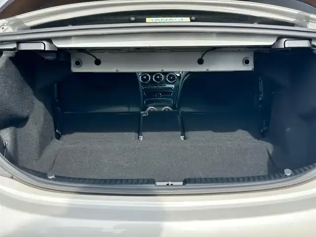 メルセデス・ベンツ Ｃ２２０ｄ 富山県 2019(平31)年 6.7万km パール 純正HDDナビ/フルセグTV/Bluetooth接続/AM/FMラジオ/App-conect/バックカメラ/コーナーセンサー/レーンアシスト/クリアランスソナー/ブラインドスポット/パーキングセンサー/ACC/D/N席パワーシート/D/N席シートヒーター/アイドリングストップ/プッシュスタート/ETC2.0/ドライブレコーダー