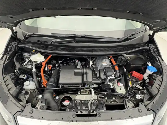 ホンダ フリード ハイブリット e:HEV クロスター 滋賀県 2025(令7)年 0.1千km クリスタルブラックパール 登録済未使用車/純正９インチナビ/(Bluetooth/フルセグTV/Apple Car Play/Android Auto)/ホンダセンシング/・アダプティブクルーズコントロール/・レーンキープアシスト/・衝突軽減ブレーキ/・路外逸脱抑制機能/・ブラインドスポットインフォメーション/・オートハイビーム/ルーフレール/両側パワースライドドア/クリアランスソナー/バックカメラ/シートヒーター/オートライト/LEDヘッドライト