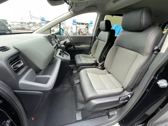 ホンダ フリード ハイブリット e:HEV クロスター 滋賀県 2025(令7)年 0.1千km クリスタルブラックパール 登録済未使用車/純正９インチナビ/(Bluetooth/フルセグTV/Apple Car Play/Android Auto)/ホンダセンシング/・アダプティブクルーズコントロール/・レーンキープアシスト/・衝突軽減ブレーキ/・路外逸脱抑制機能/・ブラインドスポットインフォメーション/・オートハイビーム/ルーフレール/両側パワースライドドア/クリアランスソナー/バックカメラ/シートヒーター/オートライト/LEDヘッドライト