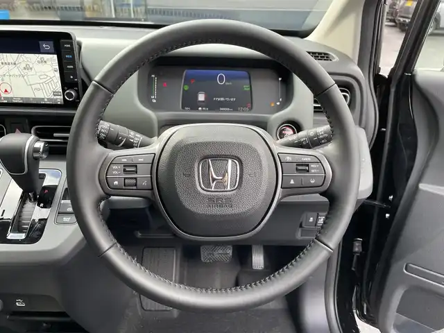 ホンダ フリード ハイブリット e:HEV クロスター 滋賀県 2025(令7)年 0.1千km クリスタルブラックパール 登録済未使用車/純正９インチナビ/(Bluetooth/フルセグTV/Apple Car Play/Android Auto)/ホンダセンシング/・アダプティブクルーズコントロール/・レーンキープアシスト/・衝突軽減ブレーキ/・路外逸脱抑制機能/・ブラインドスポットインフォメーション/・オートハイビーム/ルーフレール/両側パワースライドドア/クリアランスソナー/バックカメラ/シートヒーター/オートライト/LEDヘッドライト