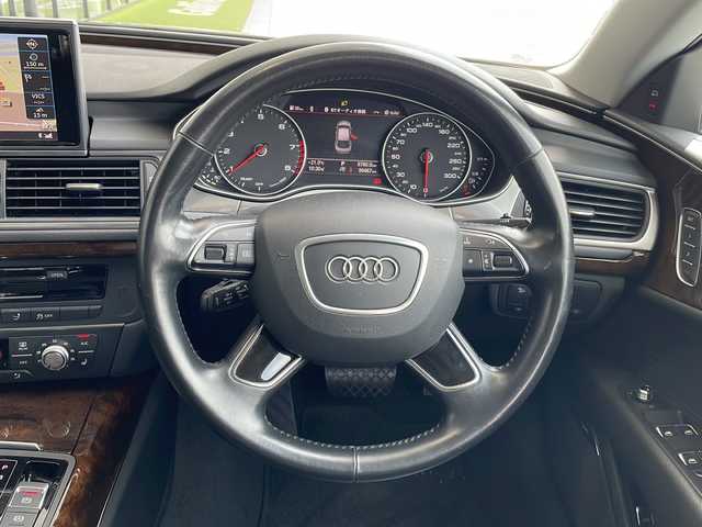 アウディ Ａ７ SB 2．0 TFSI クワトロ 愛知県 2016(平28)年 10万km 白 衝突軽減システム/BOSEプレミアムサウンド/純正９型SDナビ/クルーズコントロール/シートヒーター/ワンセグ/Bluetooth/バックカメラ/電動リアゲート/パワーシート/コーナーセンサー/純正アルミホイール/LEDヘッドライト/ステアリングスイッチ/スマートキー/プッシュスタート