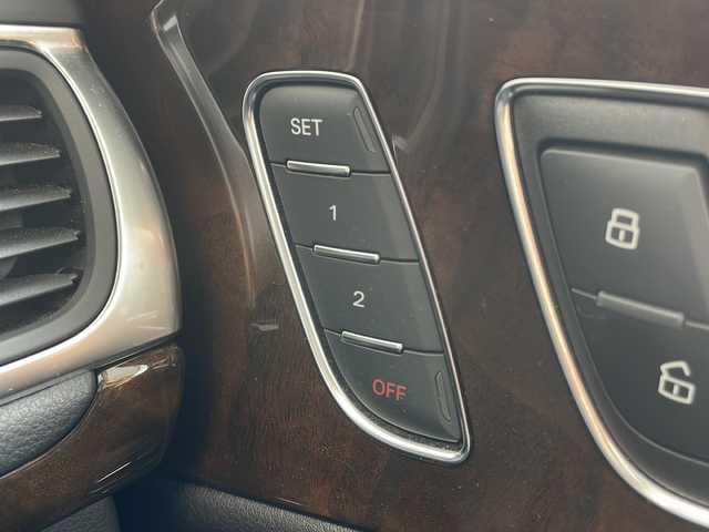 アウディ Ａ７ SB 2．0 TFSI クワトロ 愛知県 2016(平28)年 10万km 白 衝突軽減システム/BOSEプレミアムサウンド/純正９型SDナビ/クルーズコントロール/シートヒーター/ワンセグ/Bluetooth/バックカメラ/電動リアゲート/パワーシート/コーナーセンサー/純正アルミホイール/LEDヘッドライト/ステアリングスイッチ/スマートキー/プッシュスタート