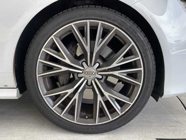 アウディ Ａ７ SB 2．0 TFSI クワトロ 愛知県 2016(平28)年 10万km 白 衝突軽減システム/BOSEプレミアムサウンド/純正９型SDナビ/クルーズコントロール/シートヒーター/ワンセグ/Bluetooth/バックカメラ/電動リアゲート/パワーシート/コーナーセンサー/純正アルミホイール/LEDヘッドライト/ステアリングスイッチ/スマートキー/プッシュスタート