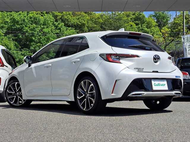 トヨタ カローラ スポーツ G Z 大阪府 2022(令4)年 1.6万km プラチナホワイトパールマイカ /衝突軽減ブレーキ//レーンキープアシスト//ブラインドスポットモニター//追従クルーズコントロール//ビルトインETC2.0//オートハイビーム//パドルシフト//ステアリングスイッチ//アイドリングストップ//純正ナビ付きディスプレーオーディオ/・ラジオ/USB/Bluetooth//バックカメラ//コーナーセンサー//前席シートヒーター//前後ドラレコ【TZ-D205W】//純正18AW