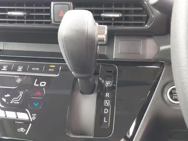 日産 ルークス ハイウェイスター X 東京都 2024(令6)年 0.8万km ブラック 社外ナビ/ワンセグ/アラウンドビューモニター/ビルトインETC/ドライブレコーダー/パワースライドドア/衝突軽減システム/レーンキープアシスト/コーナーセンサー/LEDヘッドライト/スマートキー