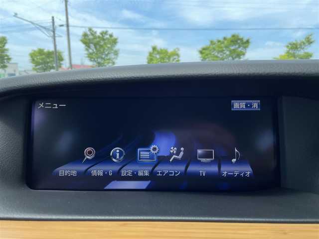 レクサス ＬＳ 600h バージョンC Iパック 三重県 2013(平25)年 2万km ホワイトパールクリスタルシャイン 登録時19639km/黒革シート/禁煙車/純正ナビ/(AM/FM/AUX/USB/ワンセグ/Bluetooth)/BSM/前席シートヒーター/前席エアシート/前席パワーシート/シートメモリ機能/ETC/ドライブレコーダー/ステアリングヒーター/クルーズコントロール/バックカメラ/オートライト/オートハイビーム/前後ソナー/オートホールドブレーキ/横滑り防止装置/電子パーキング/プッシュスタート/スマートキー×2/カードキー/リモートスタートキー