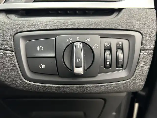 ＢＭＷ Ｘ１ xDrive 18d xライン 岡山県 2019(令1)年 4.8万km スパークリングストームブリリアントエフェクト BMW純正iDrive/Rカメラ/ACC/インテリジェントセーフティー/衝突軽減ブレーキ/歩行者警告/車線逸脱警告/ミラー一体型ETC/ハーフレザーシート/パワーシート/パーキングアシスト/純正18インチアルミ/パワーテールゲート/Bluetooth/USB/ＬＥＤヘッドライト/オートライト/オートワイパー/ＤＳＣ