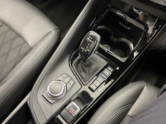 ＢＭＷ Ｘ１ xDrive 18d xライン 岡山県 2019(令1)年 4.8万km スパークリングストームブリリアントエフェクト BMW純正iDrive/Rカメラ/ACC/インテリジェントセーフティー/衝突軽減ブレーキ/歩行者警告/車線逸脱警告/ミラー一体型ETC/ハーフレザーシート/パワーシート/パーキングアシスト/純正18インチアルミ/パワーテールゲート/Bluetooth/USB/ＬＥＤヘッドライト/オートライト/オートワイパー/ＤＳＣ