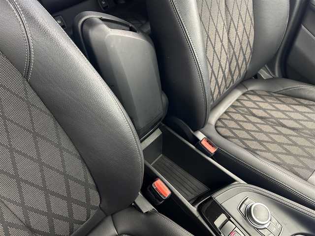 ＢＭＷ Ｘ１ xDrive 18d xライン 岡山県 2019(令1)年 4.8万km スパークリングストームブリリアントエフェクト BMW純正iDrive/Rカメラ/ACC/インテリジェントセーフティー/衝突軽減ブレーキ/歩行者警告/車線逸脱警告/ミラー一体型ETC/ハーフレザーシート/パワーシート/パーキングアシスト/純正18インチアルミ/パワーテールゲート/Bluetooth/USB/ＬＥＤヘッドライト/オートライト/オートワイパー/ＤＳＣ