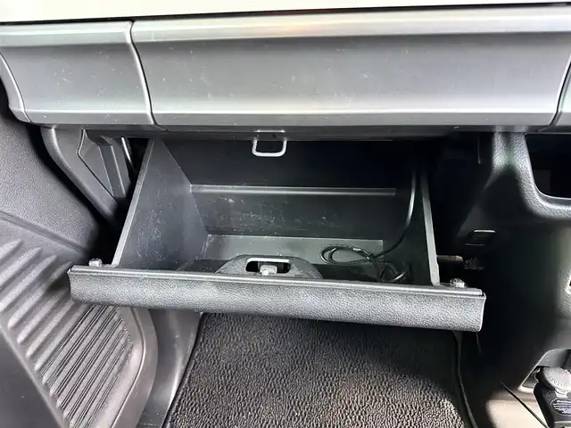 スズキ スペーシア HYBRID X 宮城県 2020(令2)年 1.9万km ピュアホワイトP ワンオーナー/セーフティサポート/・デュアルカメラブレーキサポート/・誤発進抑制機能/・車線逸脱警報機能/・ふらつき警報機能/・先行車発進お知らせ機能/・ハイビームアシスト/・リアパーキングセンサー/・後方誤発進抑制機能/横滑り防止装置/純正SDナビ/・Bluetooth/・CD/DVD/・フルセグTV/バックカメラ/ドライブレコーダー/両側パワースライドドア/シートヒーター/オートライト/プッシュスタート＆スペアキー/電動格納ミラー/純正フロアマット/W/サイド/カーテンエアバッグ