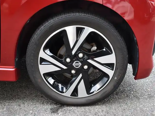 日産 デイズ HWS G ターボ プロパイロットED 福岡県 2020(令2)年 4.1万km スパークリングレッド/ブラック 純正8インチメモリナビ【MM318D-L】/フルセグTV・BT・CD・DVD・FM・AM/アラウンドビューモニター/プロパイロット/エマージェンシーブレーキ/オートハイビーム/コーナーセンサー/ETC/ナビ連動ドライブレコーダー/プッシュスタート/スマートキー/ブレーキホールド/電動パーキングブレーキ/純正LEDヘッドライト/純正15インチアルミホイール/保証書・取説・スペアキー