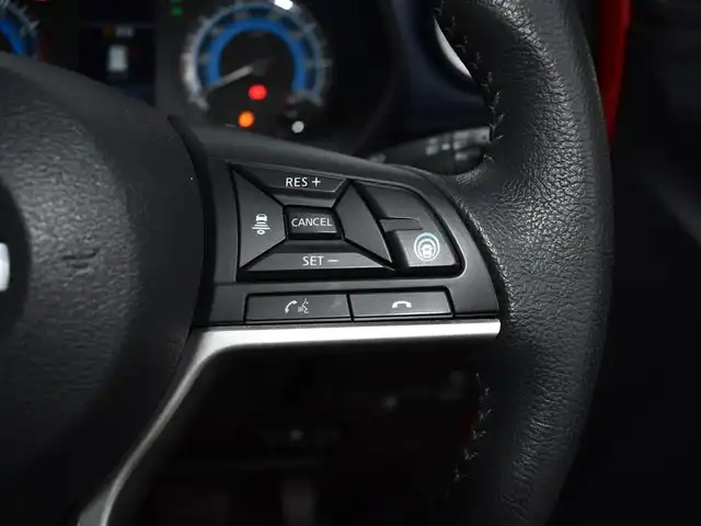 日産 デイズ HWS G ターボ プロパイロットED 福岡県 2020(令2)年 4.1万km スパークリングレッド/ブラック 純正8インチメモリナビ【MM318D-L】/フルセグTV・BT・CD・DVD・FM・AM/アラウンドビューモニター/プロパイロット/エマージェンシーブレーキ/オートハイビーム/コーナーセンサー/ETC/ナビ連動ドライブレコーダー/プッシュスタート/スマートキー/ブレーキホールド/電動パーキングブレーキ/純正LEDヘッドライト/純正15インチアルミホイール/保証書・取説・スペアキー