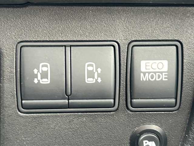日産 セレナ ハイウェイスター Vセレクション 山梨県 2013(平25)年 5.8万km エターナルスノーホワイト ALPINEフリップダウンモニター/純正SDナビ/　(CD/DVD/USB/SD/AUX/BT)/バックカメラ/両側パワースライドドア/クルーズコントロール/オートライト/フォグランプ/純正15インチアルミホイール/コーナーセンサー/ダブルオートエアコン/４WD/純正フロアマット/スマートキー/ビルトインETC