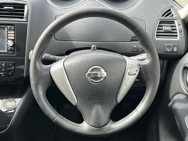 日産 セレナ ハイウェイスター Vセレクション 山梨県 2013(平25)年 5.8万km エターナルスノーホワイト ALPINEフリップダウンモニター/純正SDナビ/　(CD/DVD/USB/SD/AUX/BT)/バックカメラ/両側パワースライドドア/クルーズコントロール/オートライト/フォグランプ/純正15インチアルミホイール/コーナーセンサー/ダブルオートエアコン/４WD/純正フロアマット/スマートキー/ビルトインETC