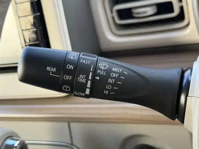 スズキ ラパン X 愛知県 2020(令2)年 0.8万km シフォンアイボリーメタリック /禁煙//ワンオーナー//純正メモリナビ//全方位カメラ//フルセグ/CD/DVD/SD録音/USB/iPod/BT/ラジオ//ドライブレコーダー//デュアルセンサーブレーキサポート//車線逸脱警報//オートリトラウィンカーミラー//シートヒーター//ベンチシート//革巻きステアリング//ステアリングスイッチ//HIDオートライト//リアコーナーセンサー//アイドリングストップ//スマートキー//プッシュスタート//純正14AW//純正ドアバイザー/純正フロアマット//保証書//取扱説明書//ディーラー記録簿6部//スペアキー