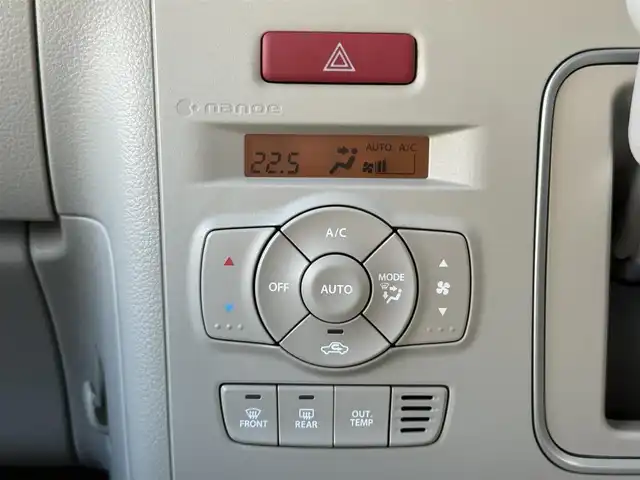 スズキ ラパン X 愛知県 2020(令2)年 0.8万km シフォンアイボリーメタリック /禁煙//ワンオーナー//純正メモリナビ//全方位カメラ//フルセグ/CD/DVD/SD録音/USB/iPod/BT/ラジオ//ドライブレコーダー//デュアルセンサーブレーキサポート//車線逸脱警報//オートリトラウィンカーミラー//シートヒーター//ベンチシート//革巻きステアリング//ステアリングスイッチ//HIDオートライト//リアコーナーセンサー//アイドリングストップ//スマートキー//プッシュスタート//純正14AW//純正ドアバイザー/純正フロアマット//保証書//取扱説明書//ディーラー記録簿6部//スペアキー