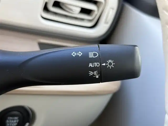 スズキ ラパン X 愛知県 2020(令2)年 0.8万km シフォンアイボリーメタリック /禁煙//ワンオーナー//純正メモリナビ//全方位カメラ//フルセグ/CD/DVD/SD録音/USB/iPod/BT/ラジオ//ドライブレコーダー//デュアルセンサーブレーキサポート//車線逸脱警報//オートリトラウィンカーミラー//シートヒーター//ベンチシート//革巻きステアリング//ステアリングスイッチ//HIDオートライト//リアコーナーセンサー//アイドリングストップ//スマートキー//プッシュスタート//純正14AW//純正ドアバイザー/純正フロアマット//保証書//取扱説明書//ディーラー記録簿6部//スペアキー