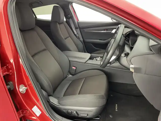 マツダ マツダ３ファストバック 20S プロアクティブ ツーリングS 愛知県 2020(令2)年 4.7万km ソウルレッドクリスタルM 純正ナビ　全方位カメラ　禁煙　フルセグＴＶ　シートヒーター　ハンドルヒーター　ＢＯＳＥサウンド　衝突軽減　車線逸脱　ＬＥＤオートライト　ＥＴＣ　純正フロアマット　ＵＳＢ　ＨＤＭＩ　ＤＶＤ　パドルシフト