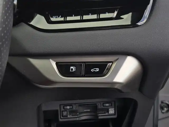 レクサス ＲＸ 500h Fスポーツパフォーマンス 鹿児島県 2023(令5)年 7.8万km ソニッククロム マークレビンソン　/寒冷地仕様　/オレンジキャリパー　/全席シートヒーター　/全席ベンチレーション　/ステアリングヒーター/輻射ヒーター/パノラミックビューモニター　/ブラインドスポットモニター　/ＤＩＲＥＣＴ４　/ダイナミックリアステアリング/純正メモリーナビ/Bluetoothオーディオ/フルセグテレビ/パワーバックドア/TVキャンセラー/デジタルインナーミラー/前後ドライブレコーダー/ワイヤレス充電/パーキングアシスト/レーダークルーズコントロール/パドルシフト/ＭＴモード付きＡＴ/プッシュスタート/スマートキー/レーンキープアシスト/横滑り防止装置/エアバック(W+サイド)/カーテンエアバッグ