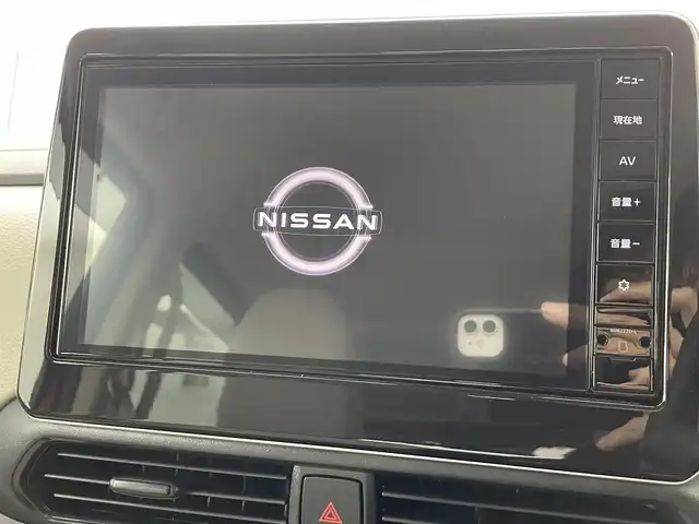 日産 ルークス X 埼玉県 2022(令4)年 1.5万km スパークリングレッドM 純正９型ナビ　全方位　衝突軽減　ＢＴ　スマートキー　パワースライドドア　アイドリングストップ　フルセグＴＶ　オートハイビーム　レーンキープ　コーナーセンサー　純正フロアマット　ベンチシート