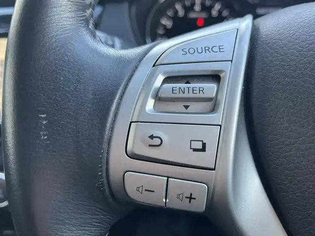 日産 エクストレイル 20X エマージェンシーブレーキ 栃木県 2015(平27)年 13.2万km ダイヤモンドブラック (株)IDOMが運営する【じしゃロン宇都宮店】の自社ローン対象車両になります。こちらは現金ご利用時の価格です。自社ローンご希望の方は別途その旨お申付け下さい。/純正ナビ/アラウンドビューモニター/フルセグ/Ｂｌｕｅｔｏｏｔｈ/ＥＴＣ/クルーズコントロール/４ＷＤ/シートヒーター/カプロンシート/スマートキー/ルーフレール/オートライト