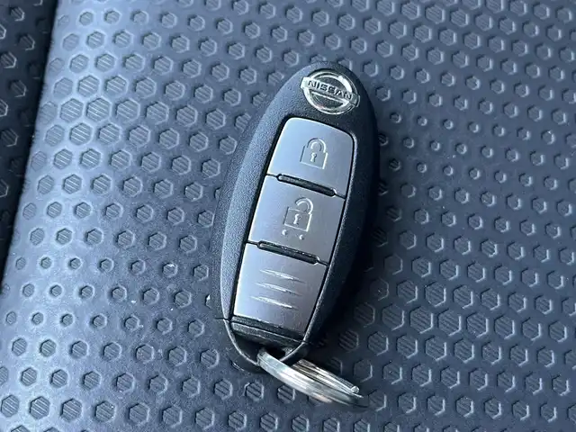 日産 エクストレイル 20X エマージェンシーブレーキ 栃木県 2015(平27)年 13.2万km ダイヤモンドブラック (株)IDOMが運営する【じしゃロン宇都宮店】の自社ローン対象車両になります。こちらは現金ご利用時の価格です。自社ローンご希望の方は別途その旨お申付け下さい。/純正ナビ/アラウンドビューモニター/フルセグ/Ｂｌｕｅｔｏｏｔｈ/ＥＴＣ/クルーズコントロール/４ＷＤ/シートヒーター/カプロンシート/スマートキー/ルーフレール/オートライト