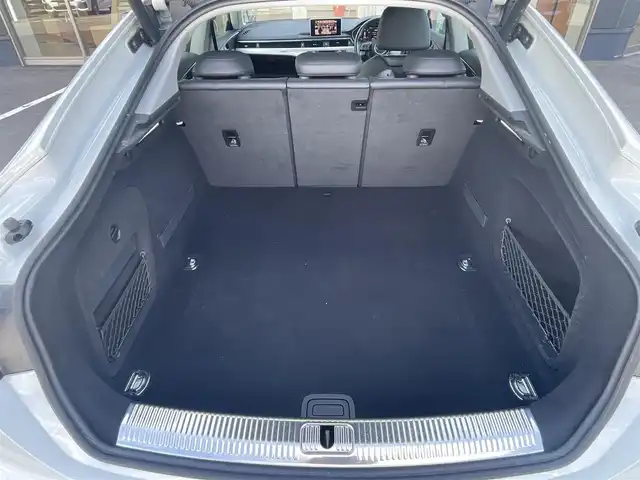 アウディ Ａ５ SB2．0TFSI Q スポーツ 青森県 2017(平29)年 4.8万km アイビスホワイト /4WD/ターボ/バーチャルコックピット/純正メモリーナビ/　(フルセグTV/BT/DVD/AUX)/ETC/ACC/バックカメラ/前後バンパーソナー/前席パワーシートヒーター/黒レザーシート/パワーバックドア/純正18インチアルミ/LEDヘッドライト/ブラインドスポットモニター/革巻きステア/ノブ/パドルシフト/ヘットライトウオッシャー/オートライト/オートワイパー/ミラーヒーター/レーンキピングアシスト/W/サイド/カーテンエアバッグ /ABS/スマートキーx2/保証書/取説