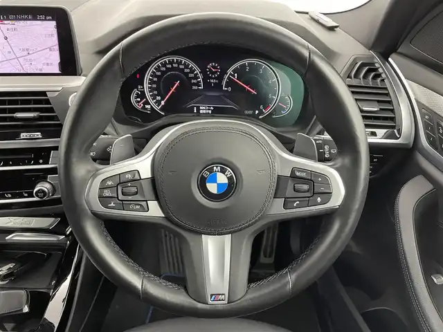 ＢＭＷ Ｘ３ xDrive20d Mスポーツ 富山県 2019(令1)年 3.1万km 黒 純正ナビ（AM/FM/CD/DVD/USB/BT）/フルセグTV/アラウンドビューモニター/アダプティブクルーズコントロール/インテリジェントセーフティ/レーンキープアシスト/オートハイビーム/コーナーセンサー前後/ヘッドアップディスプレイ/電動リアゲート/LEDヘッドライト/置くだけ充電/ドライブレコーダー/パドルシフト/ハーフレザーシート/前席シートヒーター/前席パワーシート/純正19インチAW/スマートキー×２/プッシュスタート