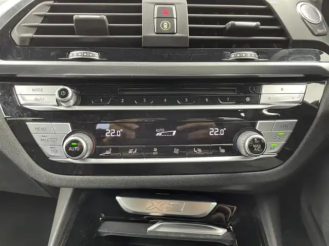 ＢＭＷ Ｘ３ xDrive20d Mスポーツ 富山県 2019(令1)年 3.1万km 黒 純正ナビ（AM/FM/CD/DVD/USB/BT）/フルセグTV/アラウンドビューモニター/アダプティブクルーズコントロール/インテリジェントセーフティ/レーンキープアシスト/オートハイビーム/コーナーセンサー前後/ヘッドアップディスプレイ/電動リアゲート/LEDヘッドライト/置くだけ充電/ドライブレコーダー/パドルシフト/ハーフレザーシート/前席シートヒーター/前席パワーシート/純正19インチAW/スマートキー×２/プッシュスタート