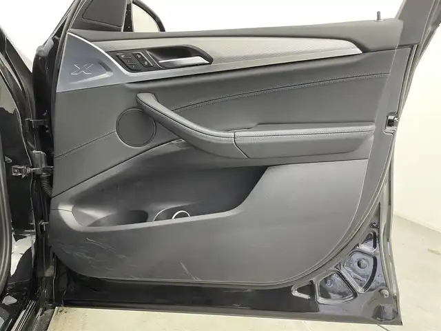 ＢＭＷ Ｘ３ xDrive20d Mスポーツ 富山県 2019(令1)年 3.1万km 黒 純正ナビ（AM/FM/CD/DVD/USB/BT）/フルセグTV/アラウンドビューモニター/アダプティブクルーズコントロール/インテリジェントセーフティ/レーンキープアシスト/オートハイビーム/コーナーセンサー前後/ヘッドアップディスプレイ/電動リアゲート/LEDヘッドライト/置くだけ充電/ドライブレコーダー/パドルシフト/ハーフレザーシート/前席シートヒーター/前席パワーシート/純正19インチAW/スマートキー×２/プッシュスタート