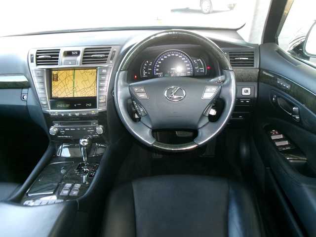 レクサス ＬＳ 600h Iパッケージ 群馬県 2010(平22)年 8.8万km ブラック ワンオーナー/ムーンルーフ/HDDナビ/フルセグテレビ/バックカメラ/クルーズコントロール/ステアリングヒーター/AC100V電源