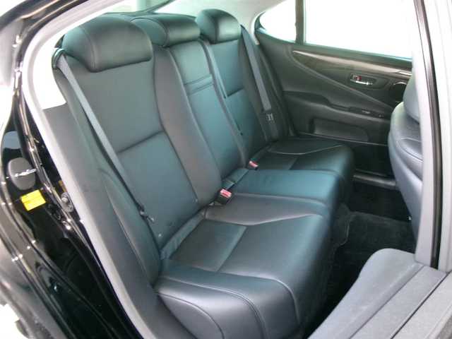 レクサス ＬＳ 600h Iパッケージ 群馬県 2010(平22)年 8.8万km ブラック ワンオーナー/ムーンルーフ/HDDナビ/フルセグテレビ/バックカメラ/クルーズコントロール/ステアリングヒーター/AC100V電源