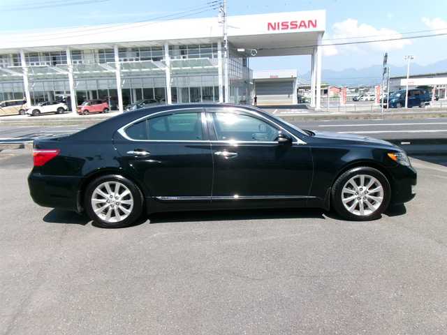 レクサス ＬＳ 600h Iパッケージ 群馬県 2010(平22)年 8.8万km ブラック ワンオーナー/ムーンルーフ/HDDナビ/フルセグテレビ/バックカメラ/クルーズコントロール/ステアリングヒーター/AC100V電源
