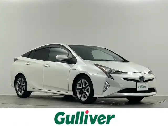 トヨタ プリウス A ツーリングセレクション 埼玉県 2016(平28)年 8.4万km ホワイトパールクリスタルシャイン 純正９型ナビ　シートヒーター　ＢＳＭ　ＨＵＤ　バックカメラ　クルコン　コーナーセンサー　ビルドインＥＴＣ　オートライト　ＬＥＤライト　衝突軽減装置　フルセグ　メモリーナビ　レーンアシスト