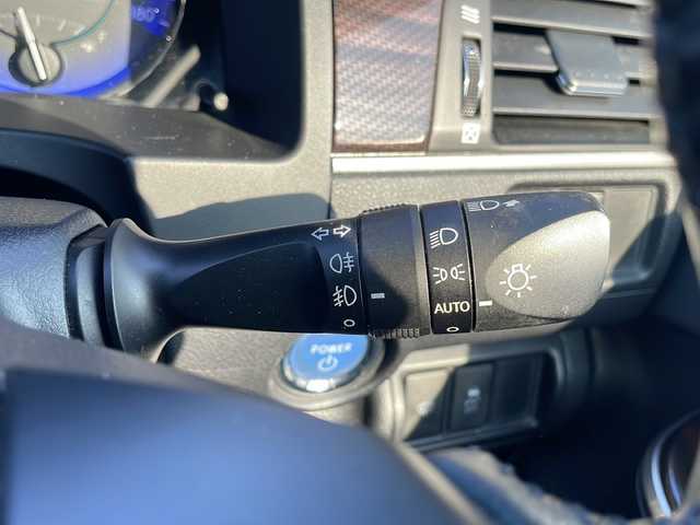 トヨタ カムリ ハイブリット Gパッケージ 青森県 2016(平28)年 9.5万km ホワイトパールクリスタルシャイン 社外メモリナビ・フルセグTV/CD・DVD・Bluetooth・SD/クルーズコントロール/運転席パワーシート/ワイパーデアイサー/ステアリングリモコン/ビルトインETC/社外エンジンスターター/スマートキー/プッシュスタート/純正フロアマット/HIDライト/フォグランプ/リアフォグランプ/純正17インチアルミ/モデリスタエアロ