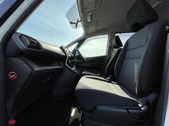 日産 セレナ B 鳥取県 2021(令3)年 2.3万km ブリリアントホワイトパール 4WD/純正ナビ/フルセグ/CD/BT/ビルトインETC/クルーズコントロール/プッシュエンジンスタート/アイドリングストップ/フロアマット/ドアバイザー