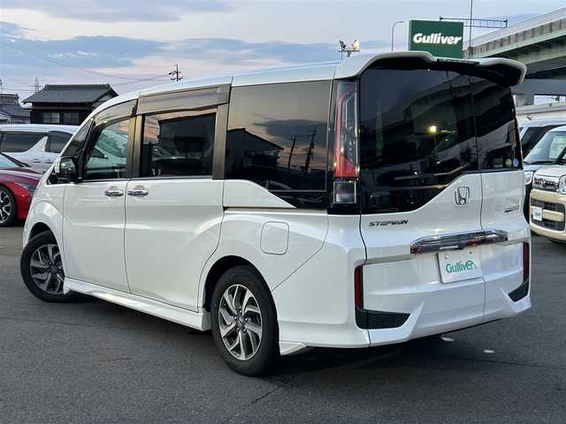 ホンダ ステップワゴン スパーダ 愛知県 2016(平28)年 8.4万km ホワイトオーキッドパール 純正ナビ/（FM/AM/CD/DVD/SD/BT)/フルセグTV/バックカメラ/ドライブレコーダー/ETC/両側パワースライドドア/純正16インチAW/LEDヘッドライト/フォグランプ/スマートキー/スペアキー/ステアリングスィッチ/ドアバイザー/フロアマット