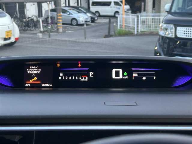 ホンダ ステップワゴン スパーダ 愛知県 2016(平28)年 8.4万km ホワイトオーキッドパール 純正ナビ/（FM/AM/CD/DVD/SD/BT)/フルセグTV/バックカメラ/ドライブレコーダー/ETC/両側パワースライドドア/純正16インチAW/LEDヘッドライト/フォグランプ/スマートキー/スペアキー/ステアリングスィッチ/ドアバイザー/フロアマット