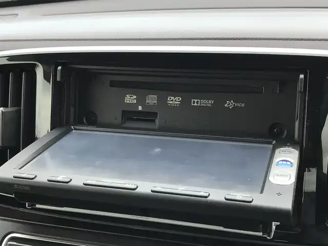 ホンダ Ｎ ＯＮＥ プレミアム ツアラー 鳥取県 2013(平25)年 5.5万km プレミアムブルームーンパール ターボ車/純正ナビ／ワンセグ／ＤＶＤ／ＣＤ／ＢＴ/ＥＴＣ/キセノンライト/ＬＥＤポジションリング/プッシュスタート/アイドリングストップ/純正アルミホイール/フォグライト/ウィンカーミラー/オートライト/フロアマット/ドアバイザー
